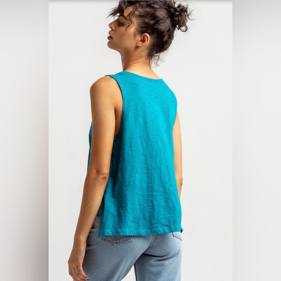 ROXY Splash Hibiscus Tank size small - Picture 2 of 8